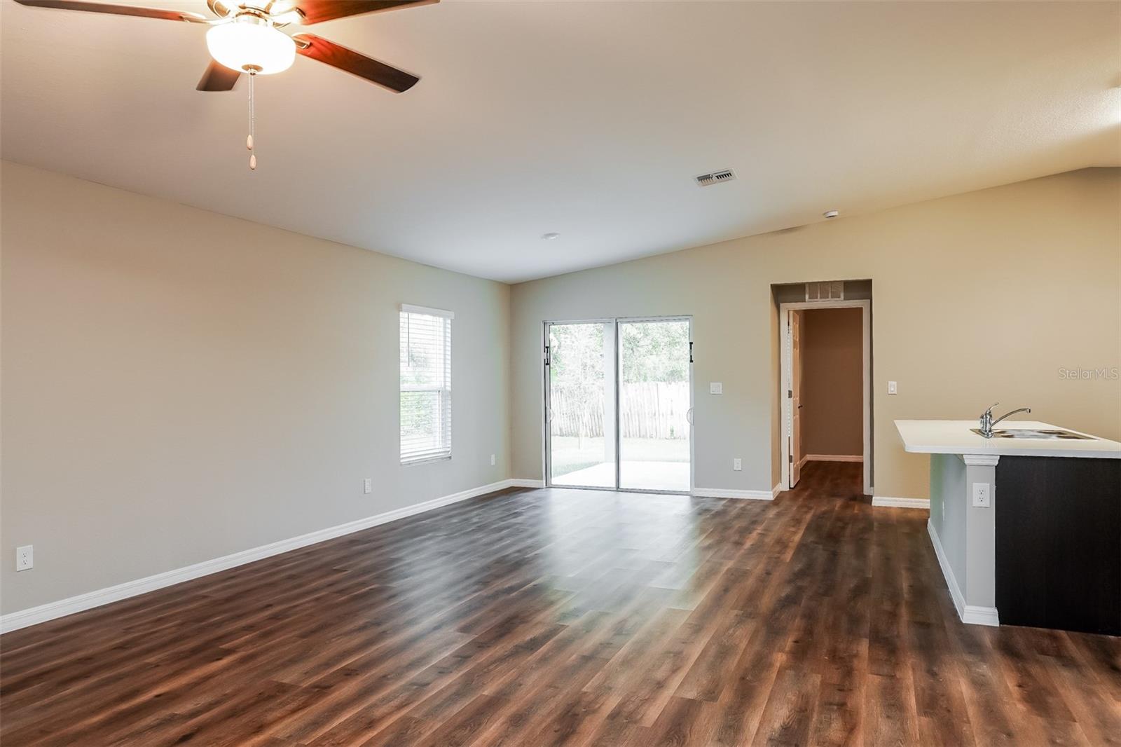 4638 JASLO AVE — photo 2