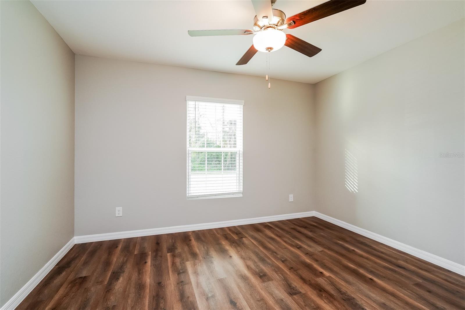 4638 JASLO AVE — photo 12