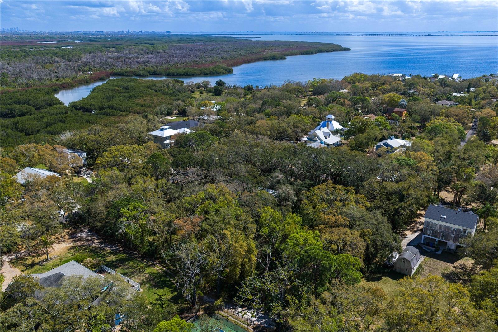 8004 BAY DR — photo 18