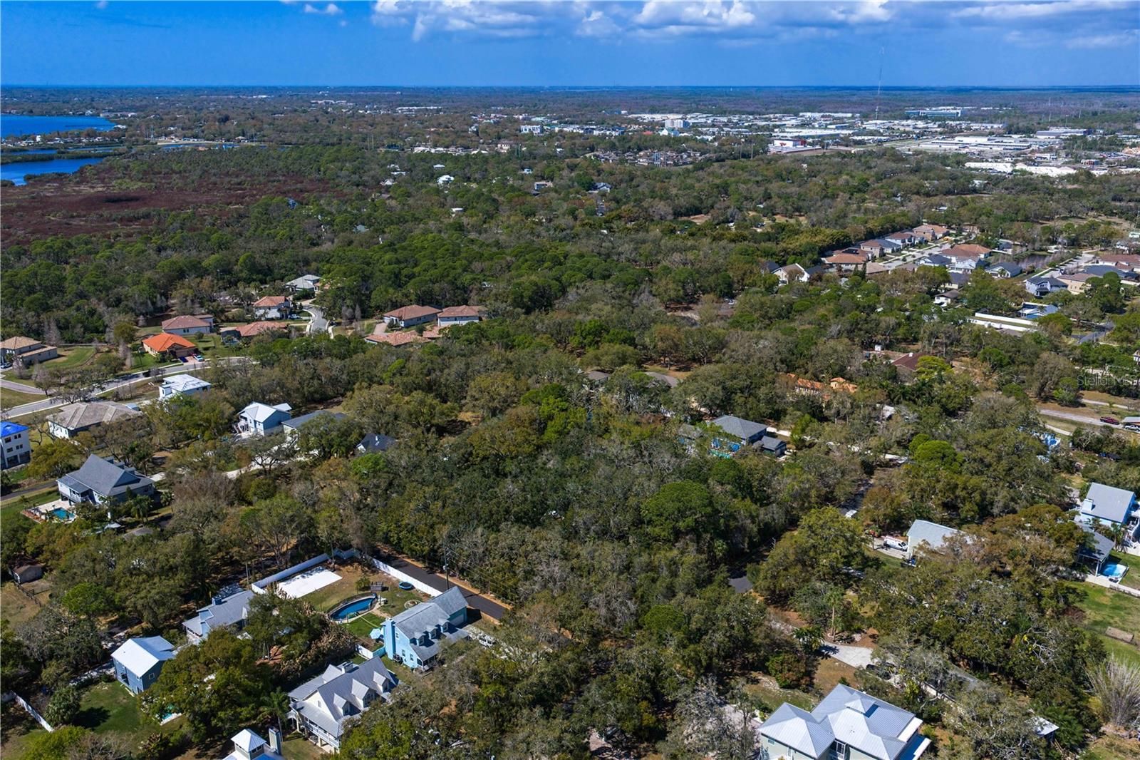 8004 BAY DR — photo 23