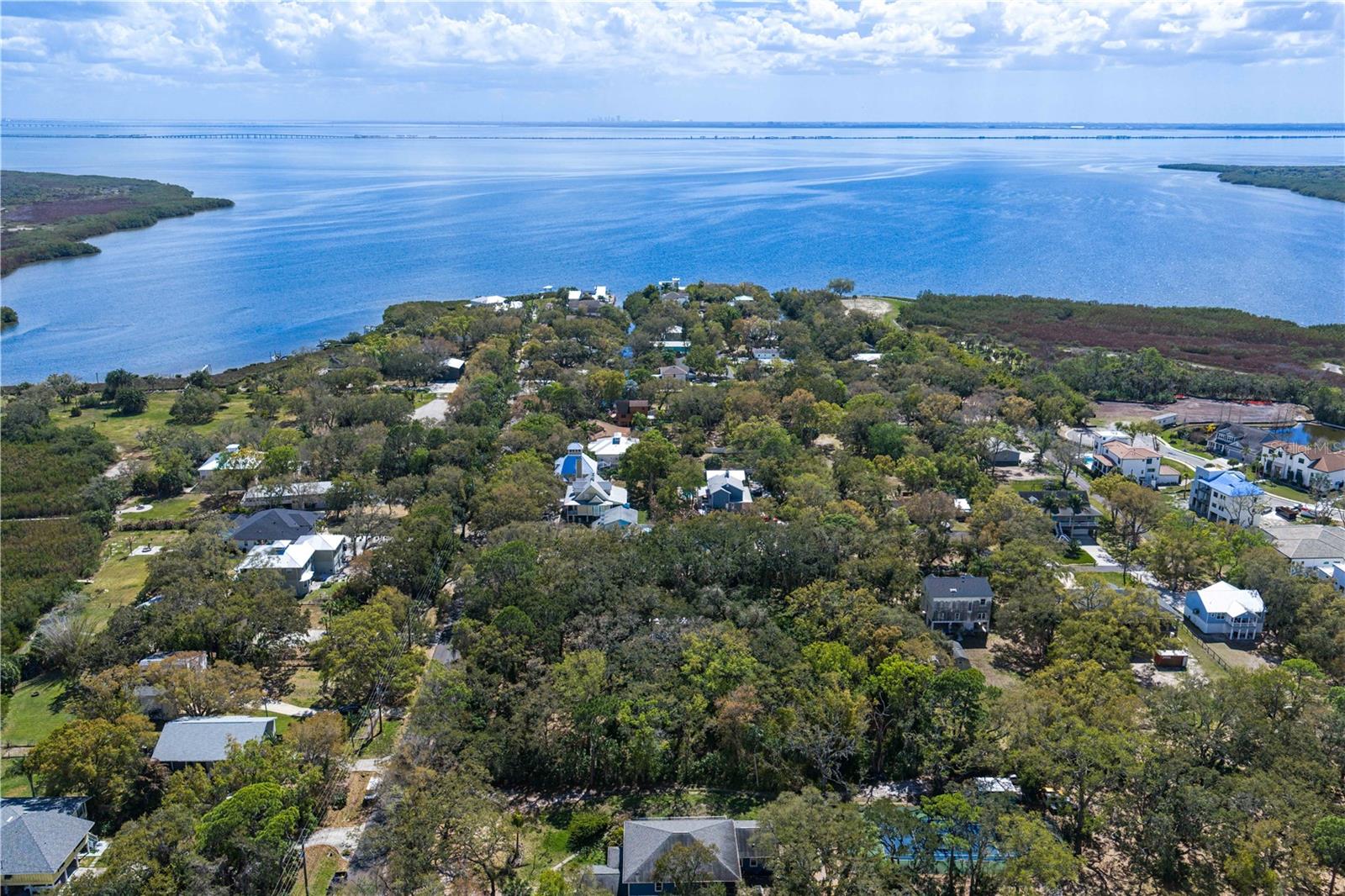 8004 BAY DR — photo 26