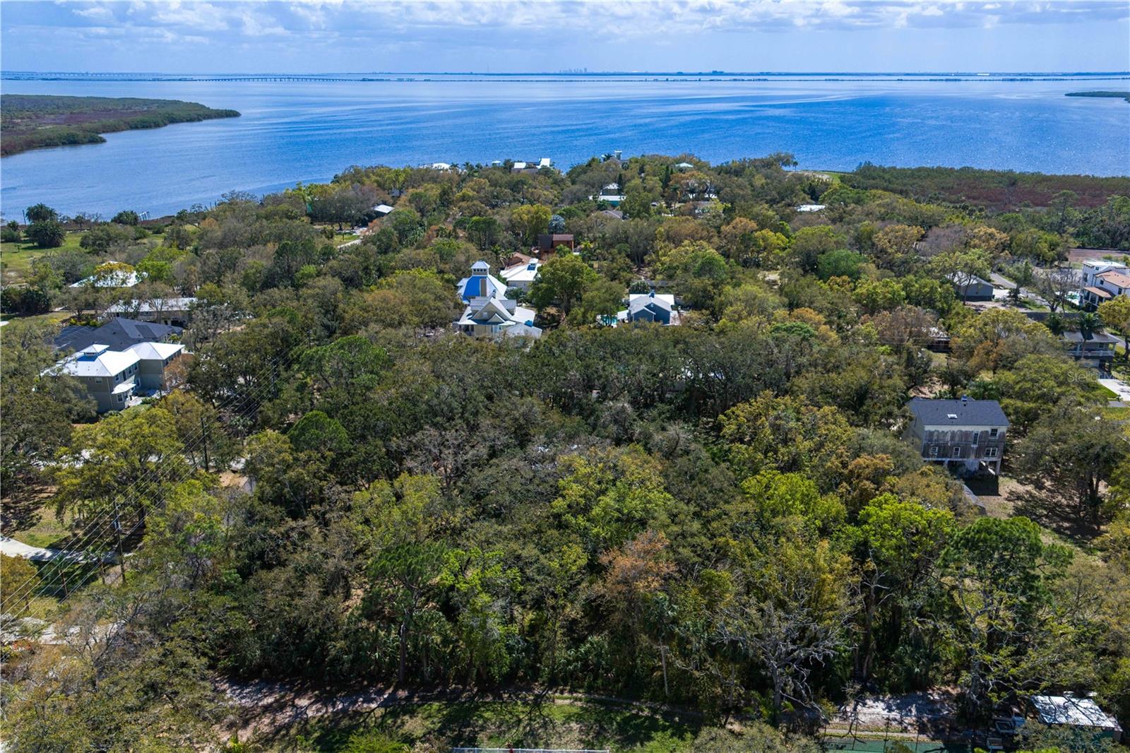 8004 BAY DR — photo 17