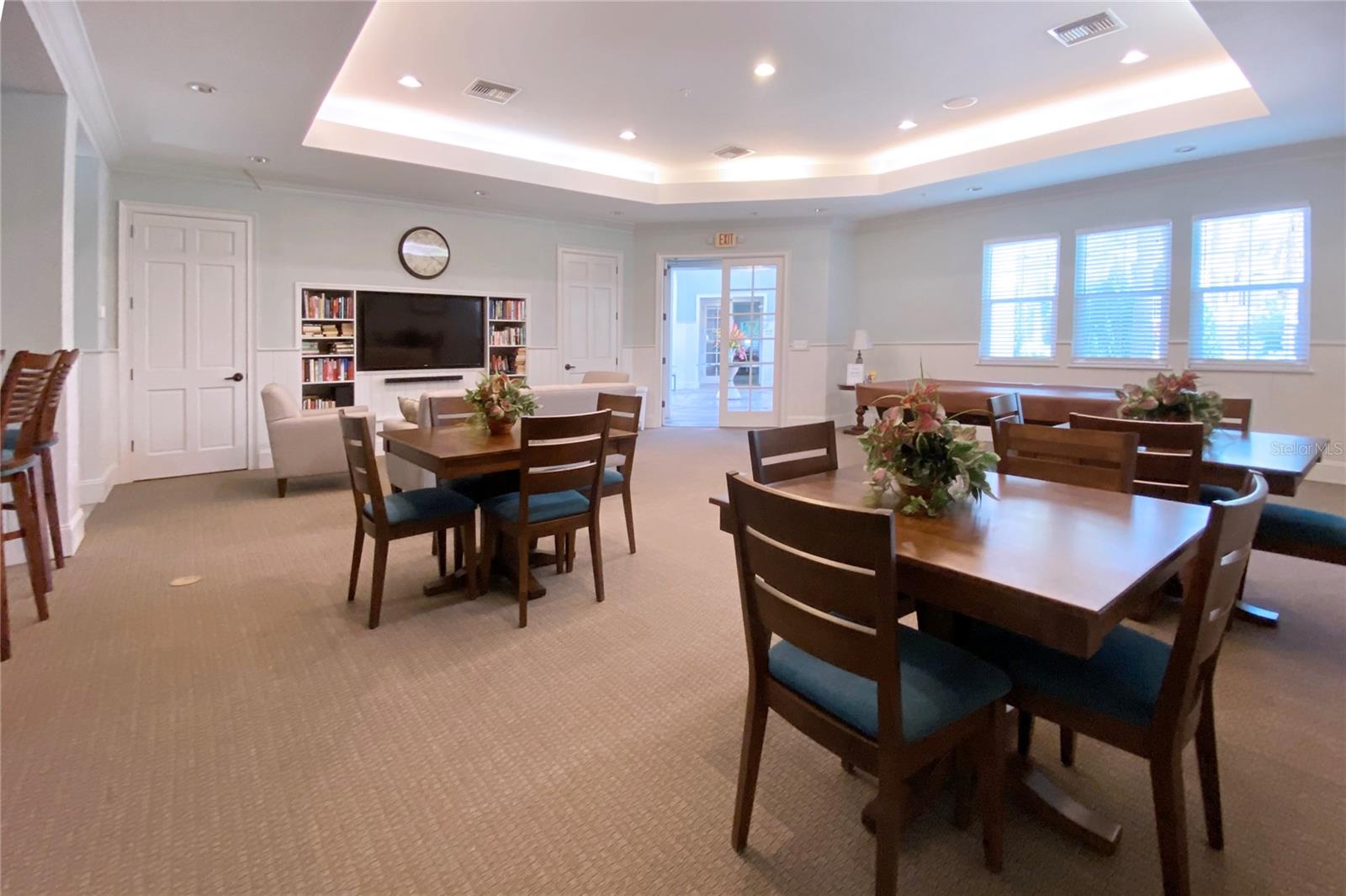 5711 BENTGRASS DR #19-202 — photo 37