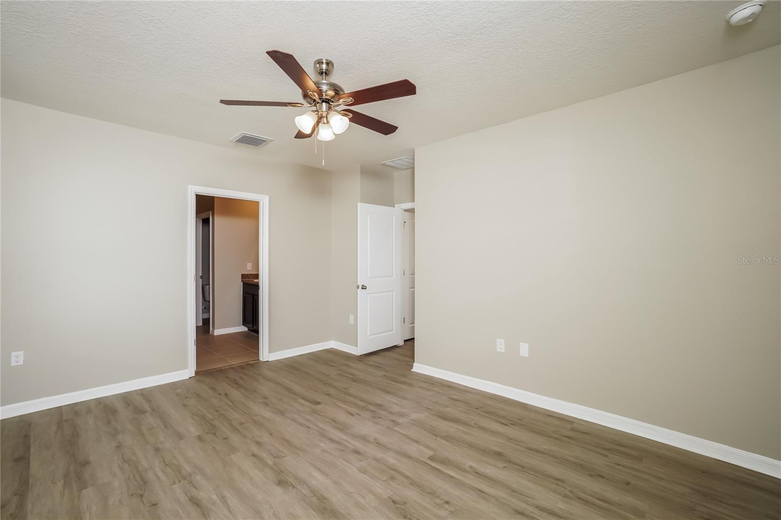 16726 SECRET MEADOW DR — photo 14