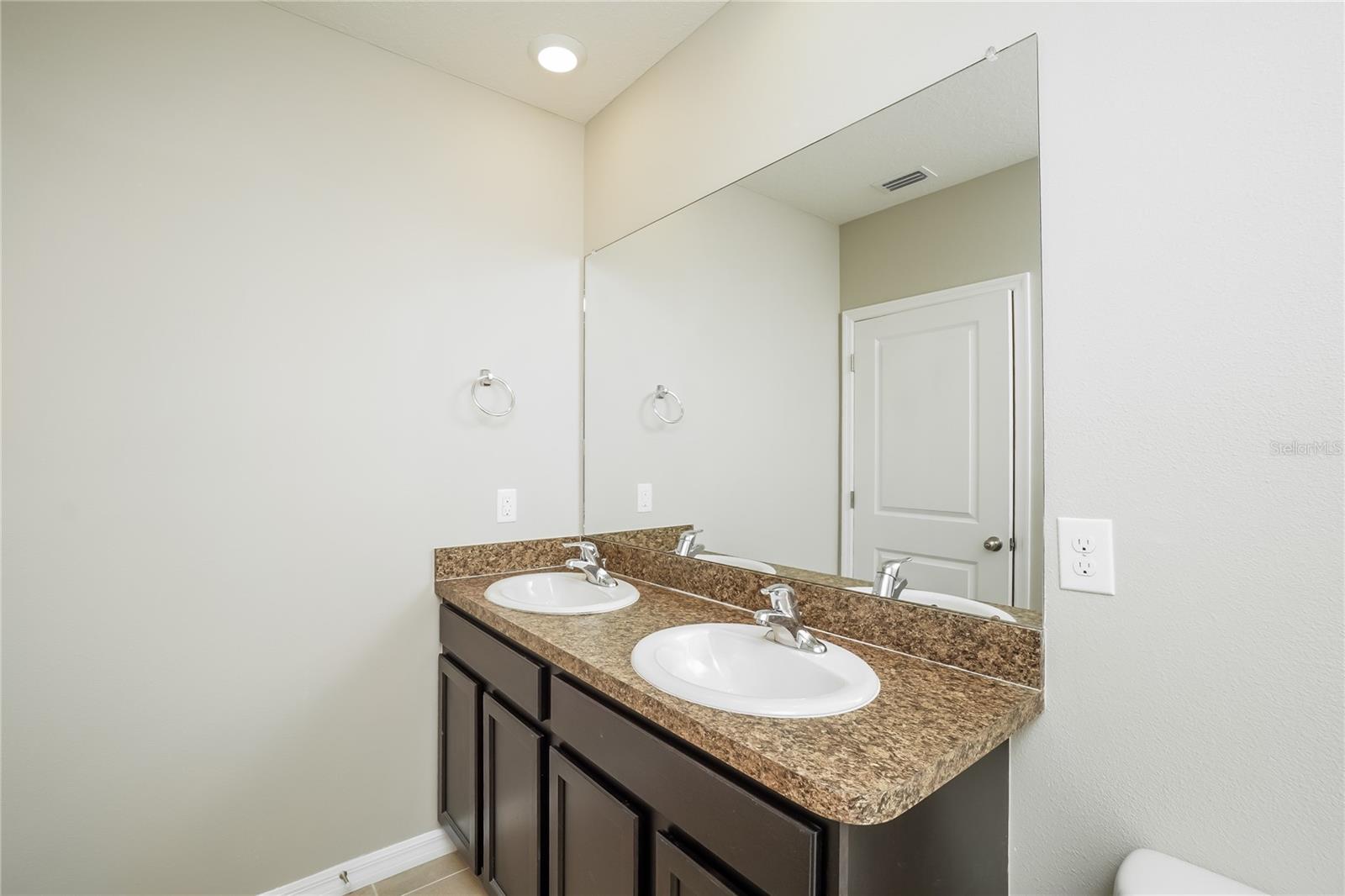 16726 SECRET MEADOW DR — photo 7