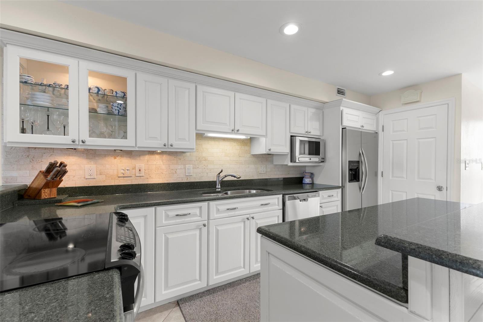 433 S PAULA DR #42 — photo 11