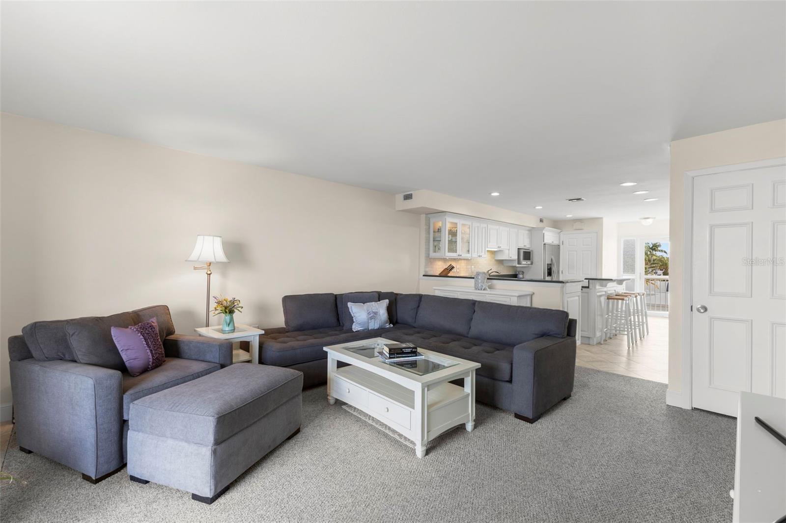 433 S PAULA DR #42 — photo 6