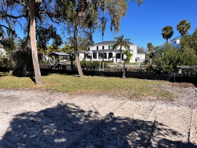 2640 S DUNDEE ST — photo 2