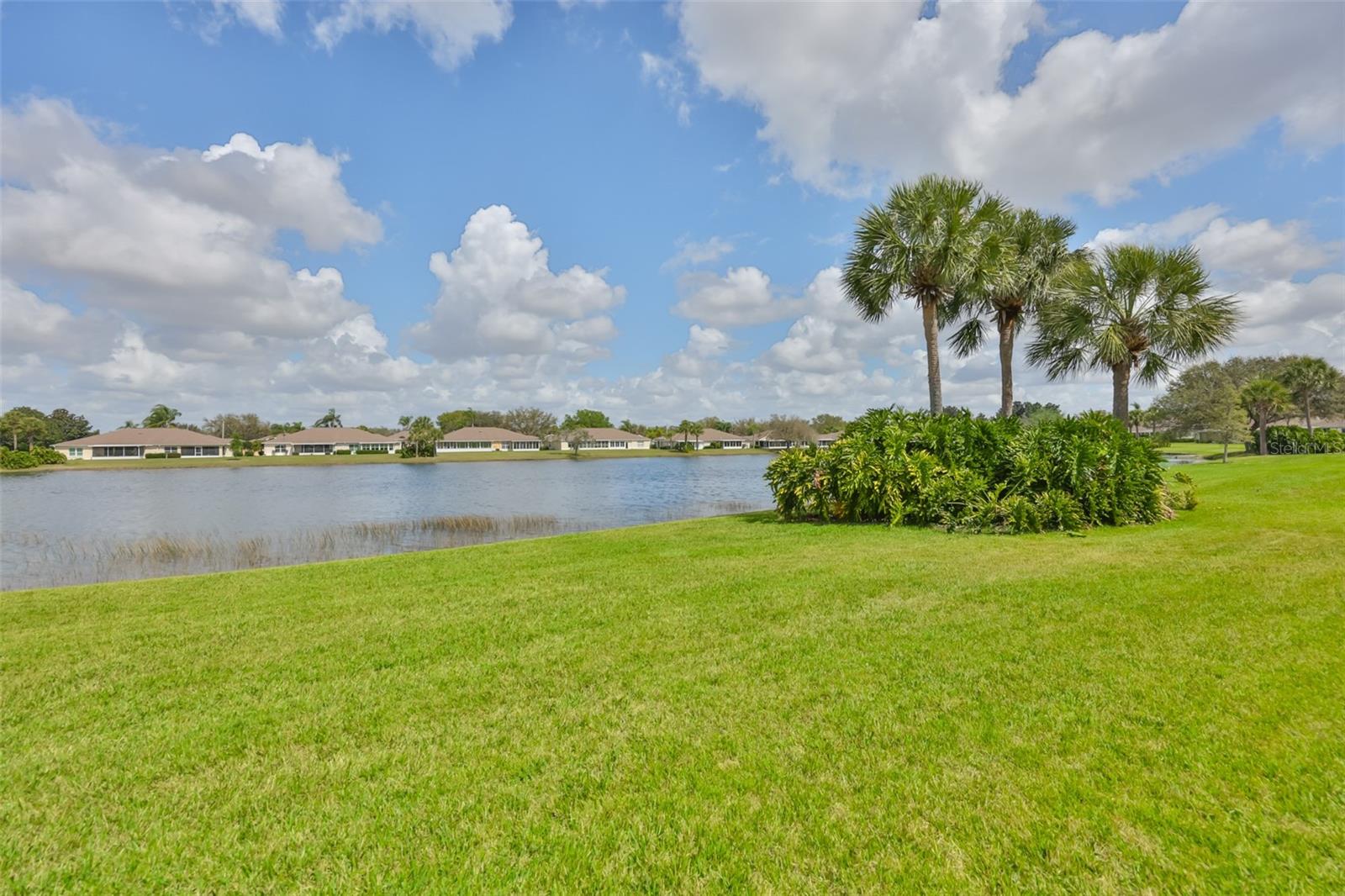 2308 BROOKFIELD GREENS CIR — photo 32