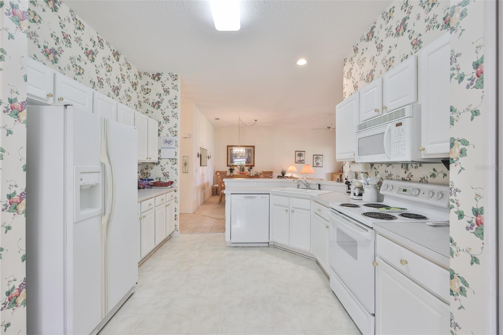 2308 BROOKFIELD GREENS CIR — photo 18