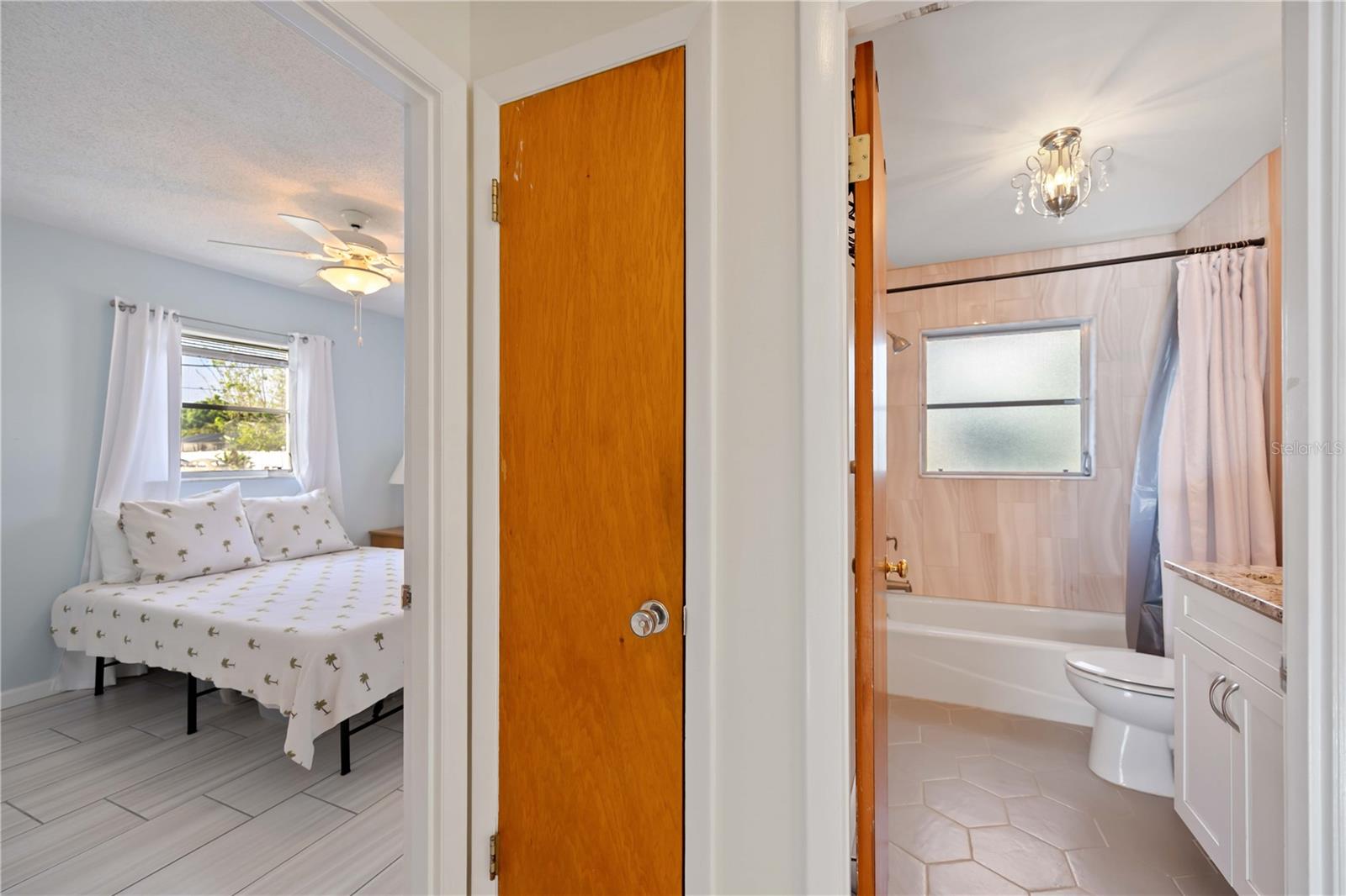 181 SANDHURST DR — photo 37