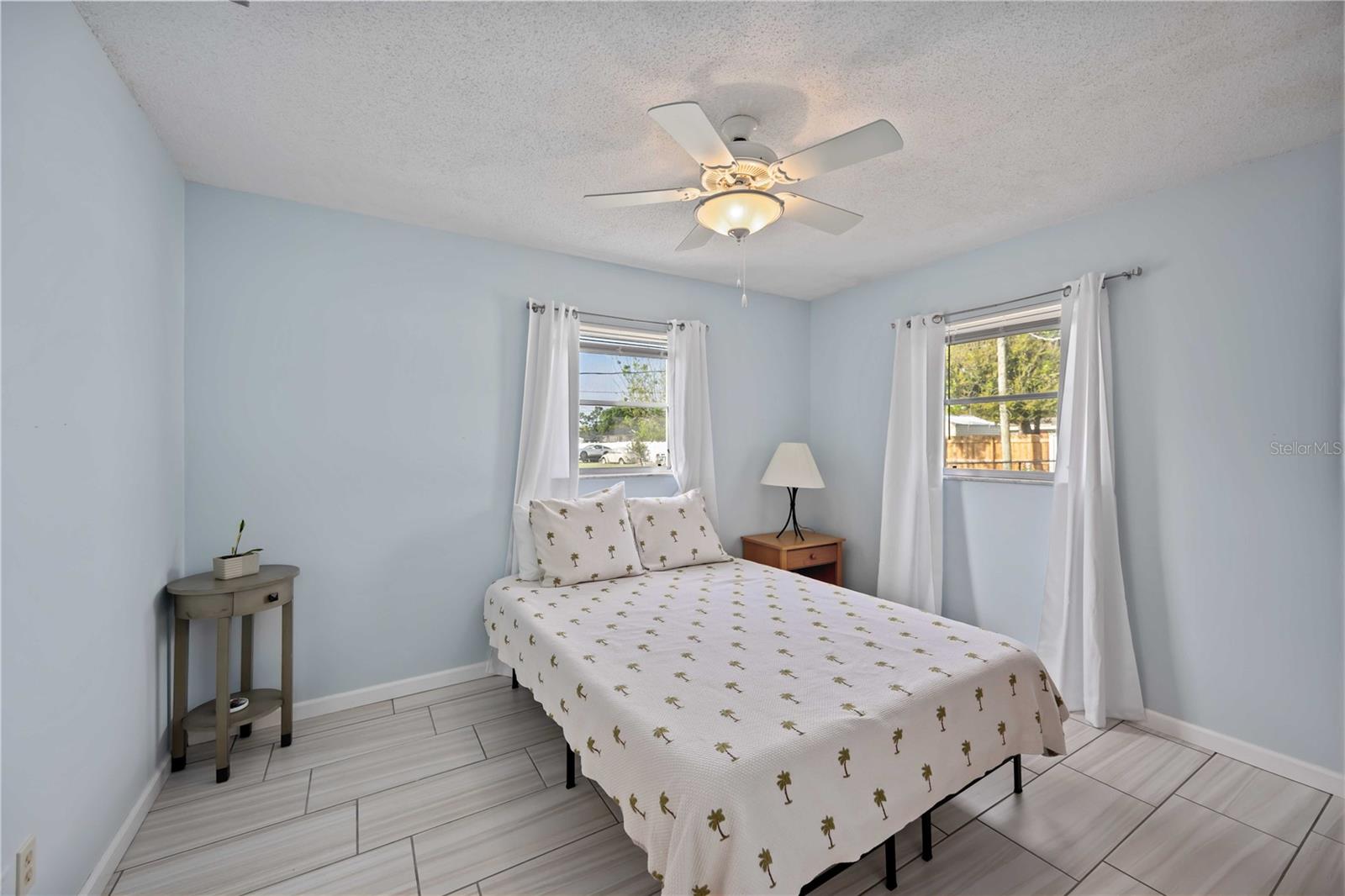 181 SANDHURST DR — photo 38