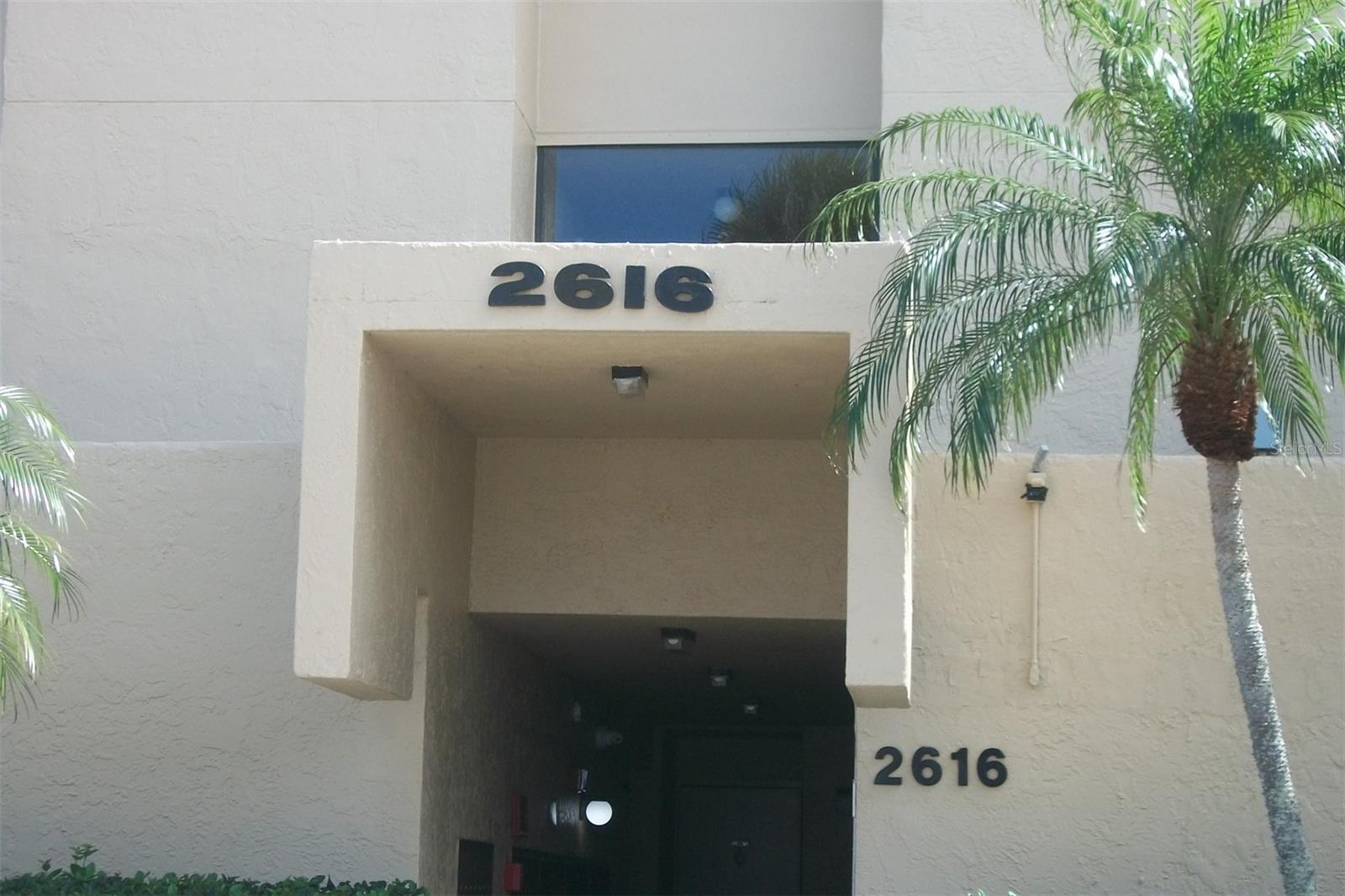 2616 COVE CAY DR #207 — photo 2