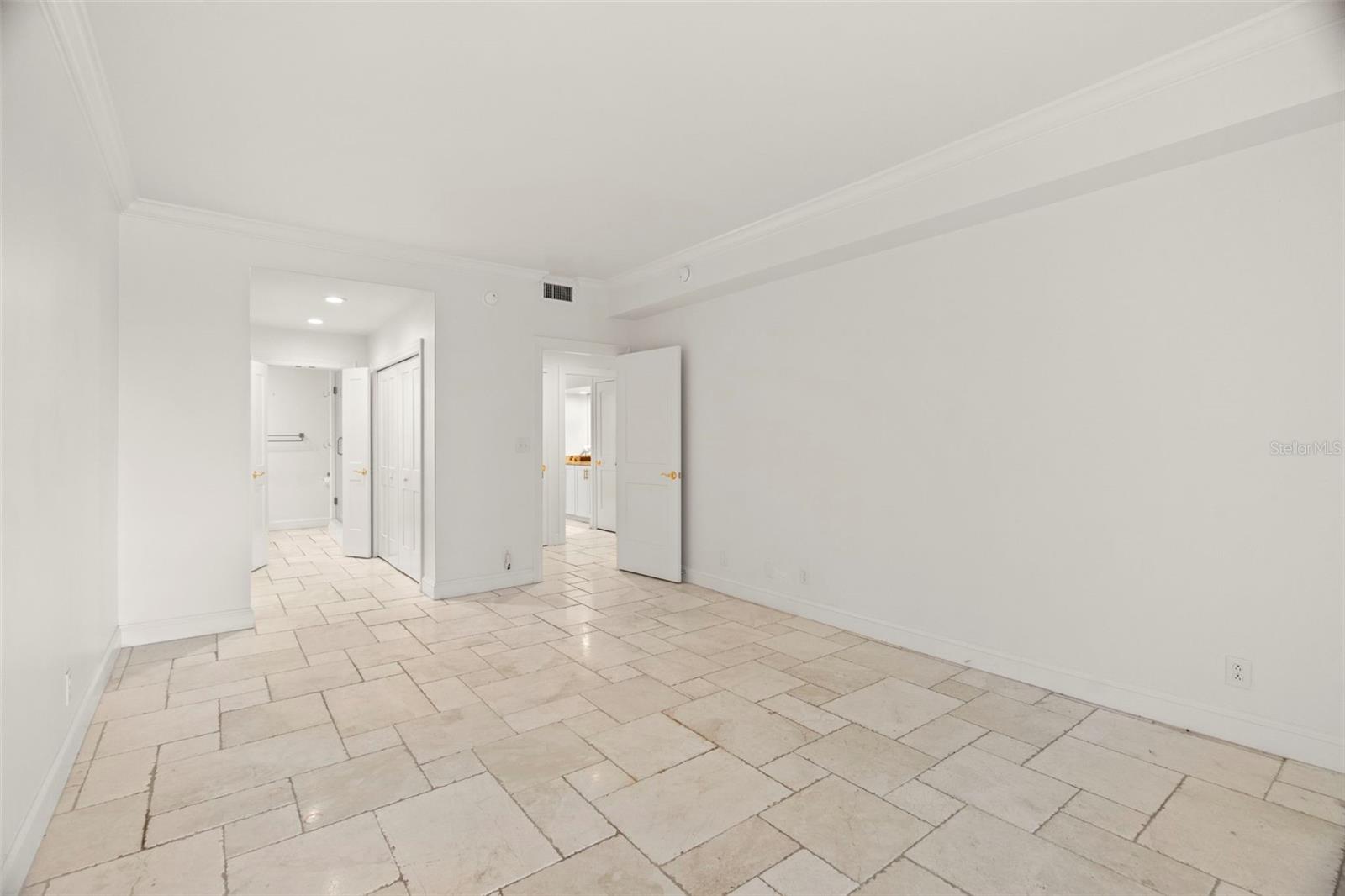 4 BELLEVIEW BLVD #108 — photo 15