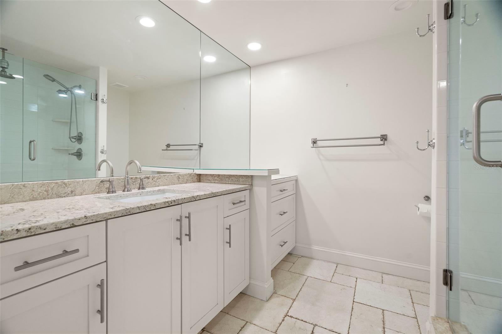 4 BELLEVIEW BLVD #108 — photo 18