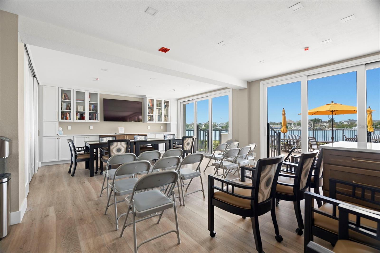 4 BELLEVIEW BLVD #108 — photo 34