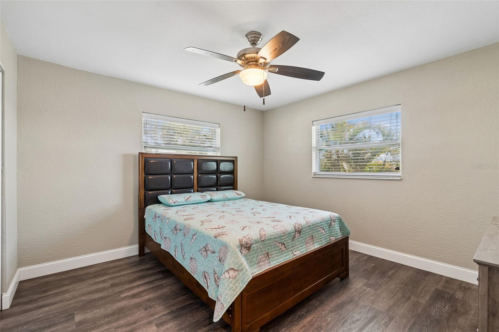9901 BAY DR — photo 24