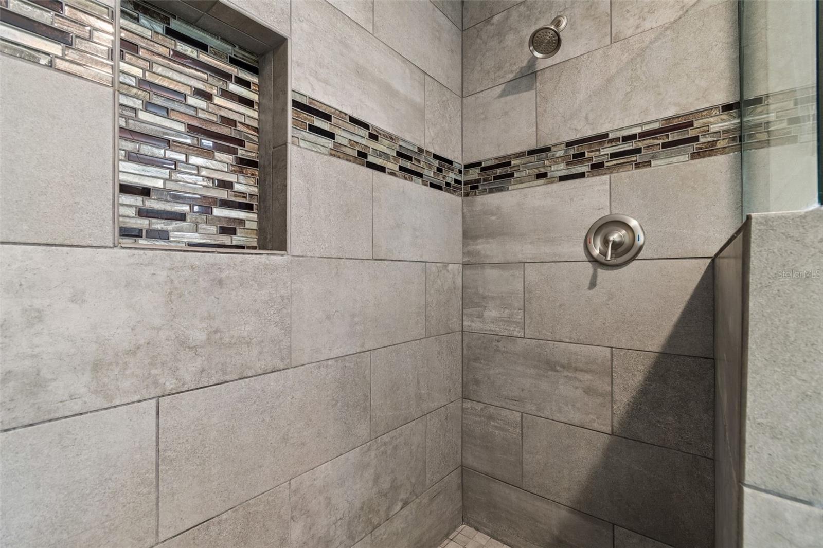 9901 BAY DR — photo 27