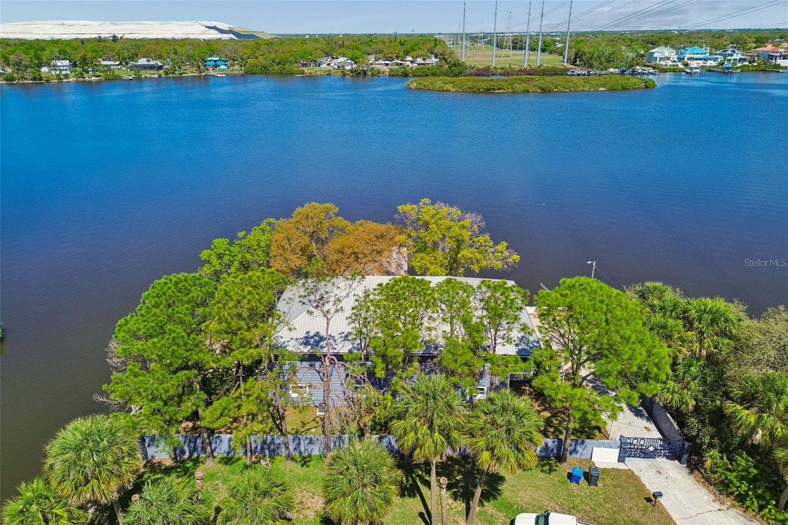 9901 BAY DR — photo 64