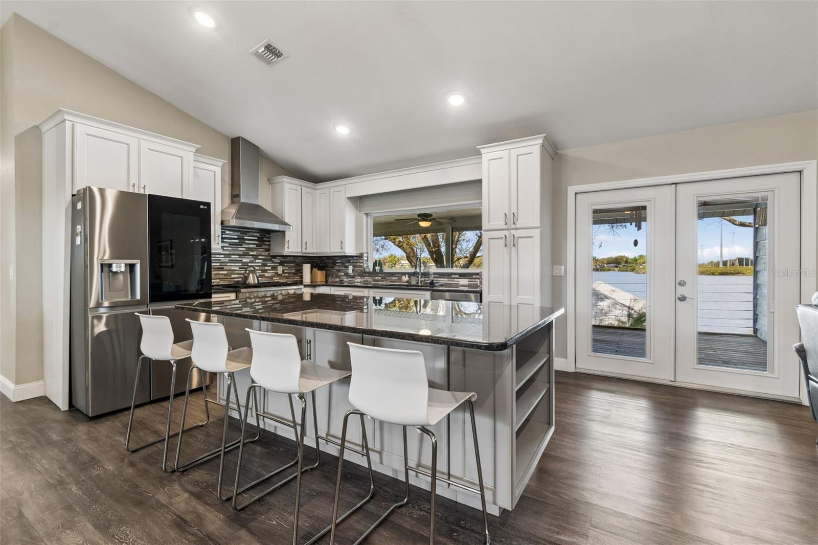 9901 BAY DR — photo 9