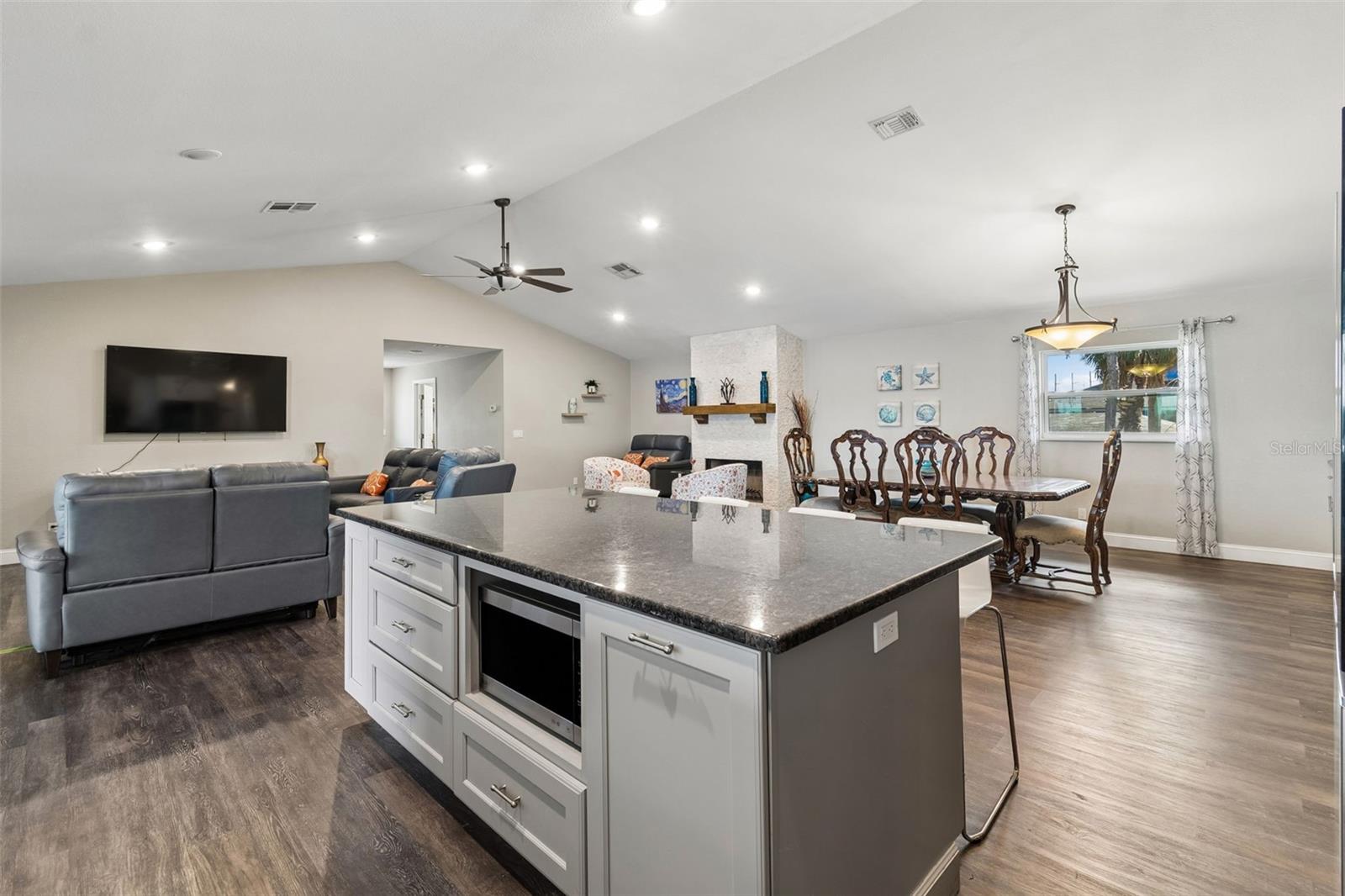 9901 BAY DR — photo 11