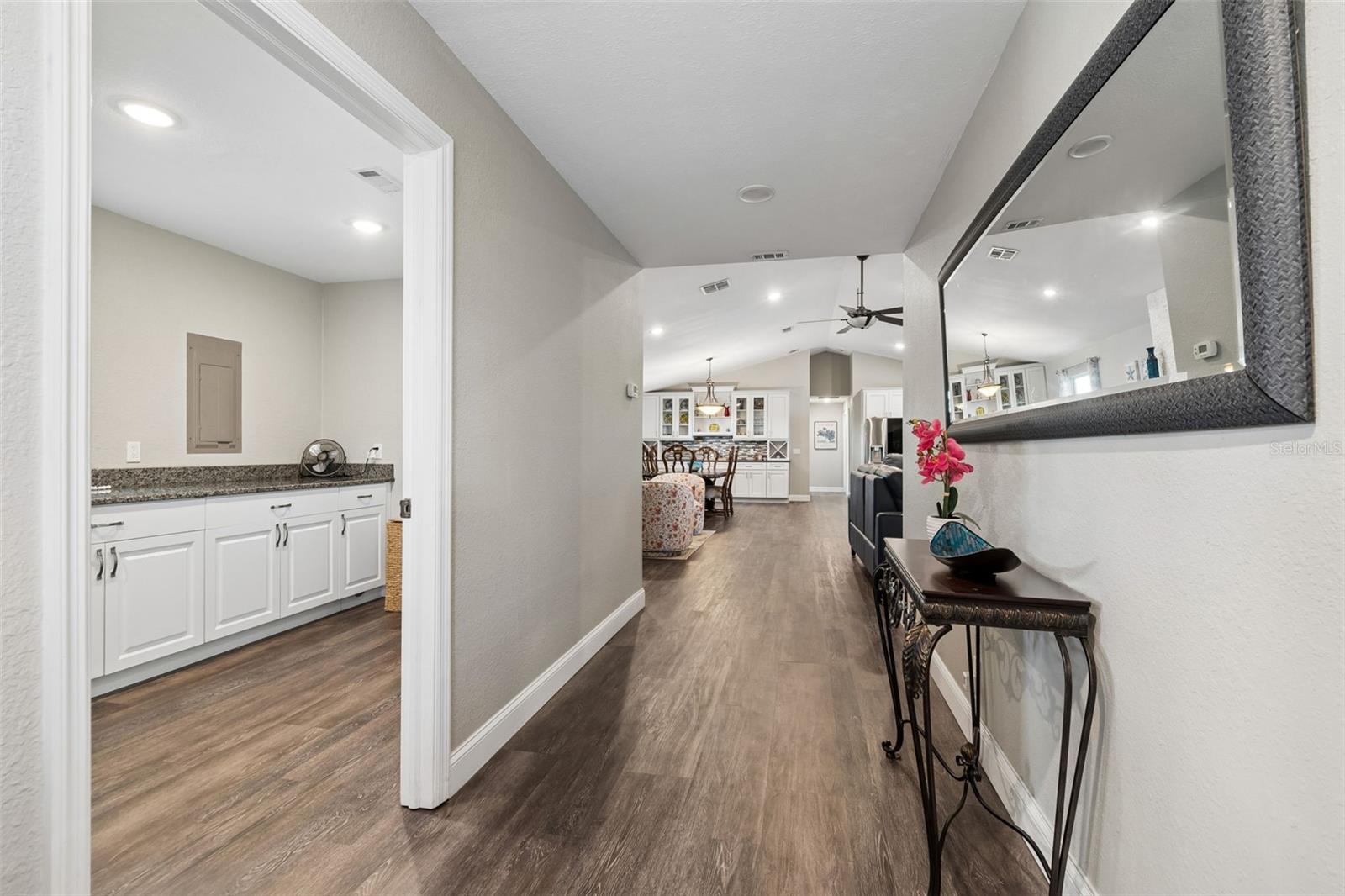 9901 BAY DR — photo 4