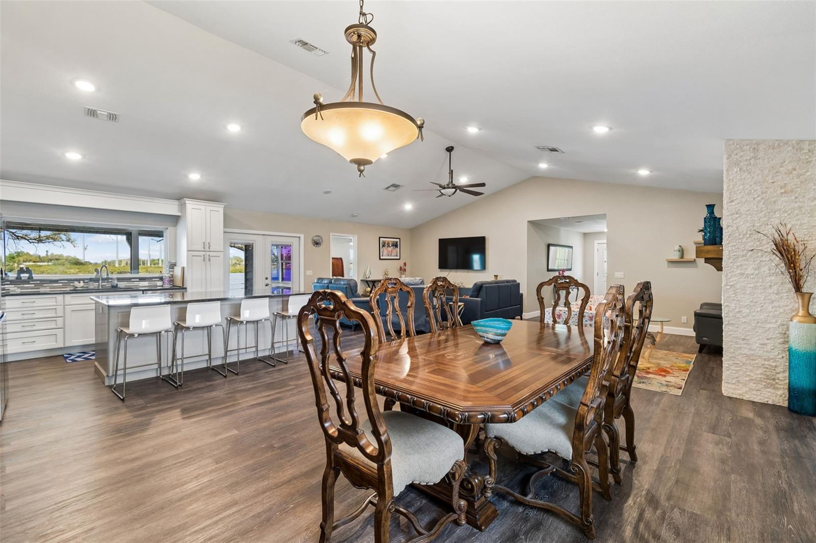 9901 BAY DR — photo 8