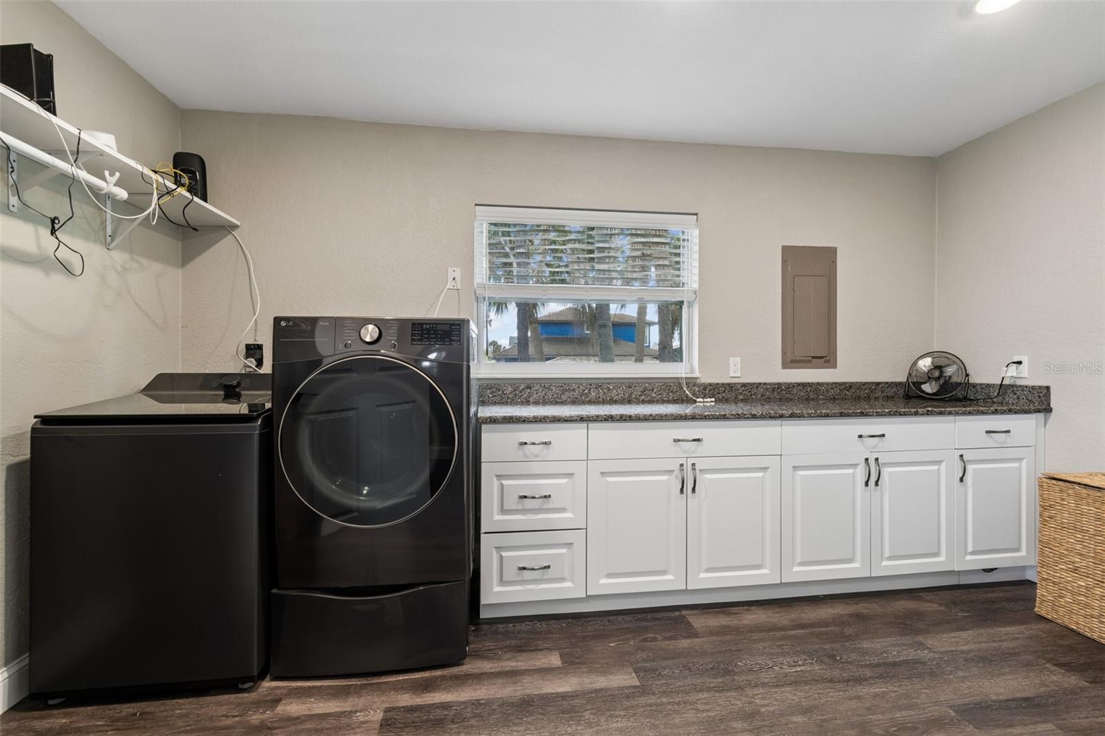 9901 BAY DR — photo 30