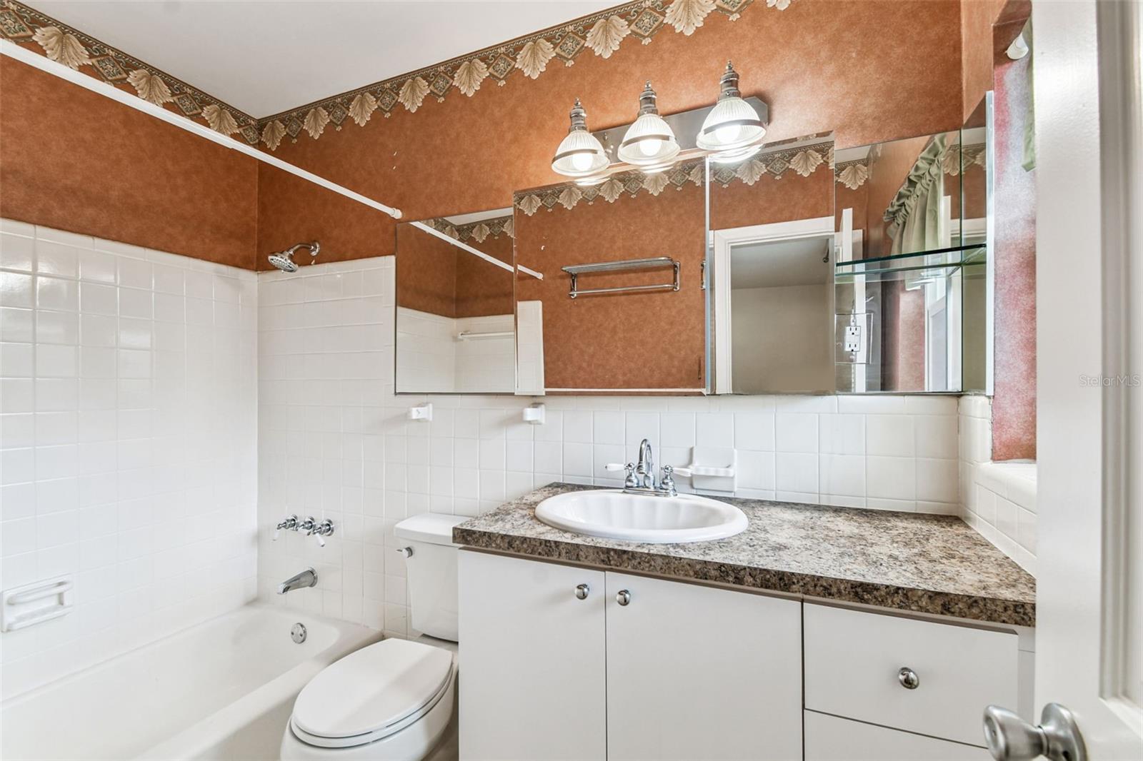 4508 HENDERSON BLVD — photo 12