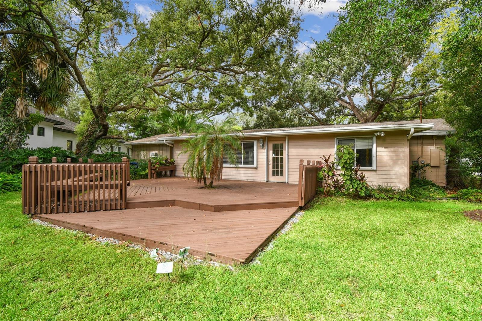 4508 HENDERSON BLVD — photo 3