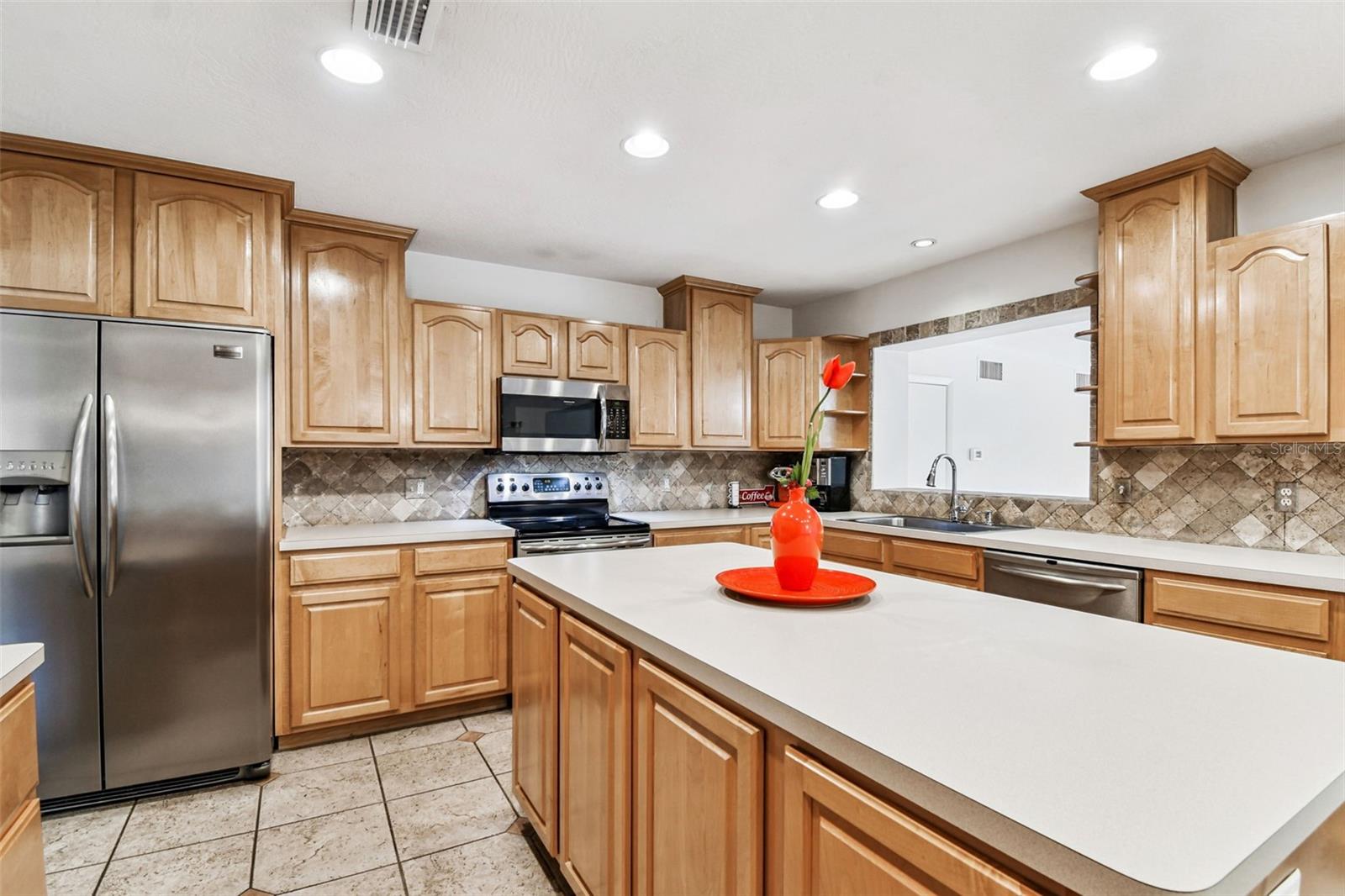 4508 HENDERSON BLVD — photo 9