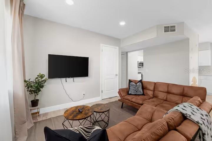 8215 QUAIL RD — photo 3