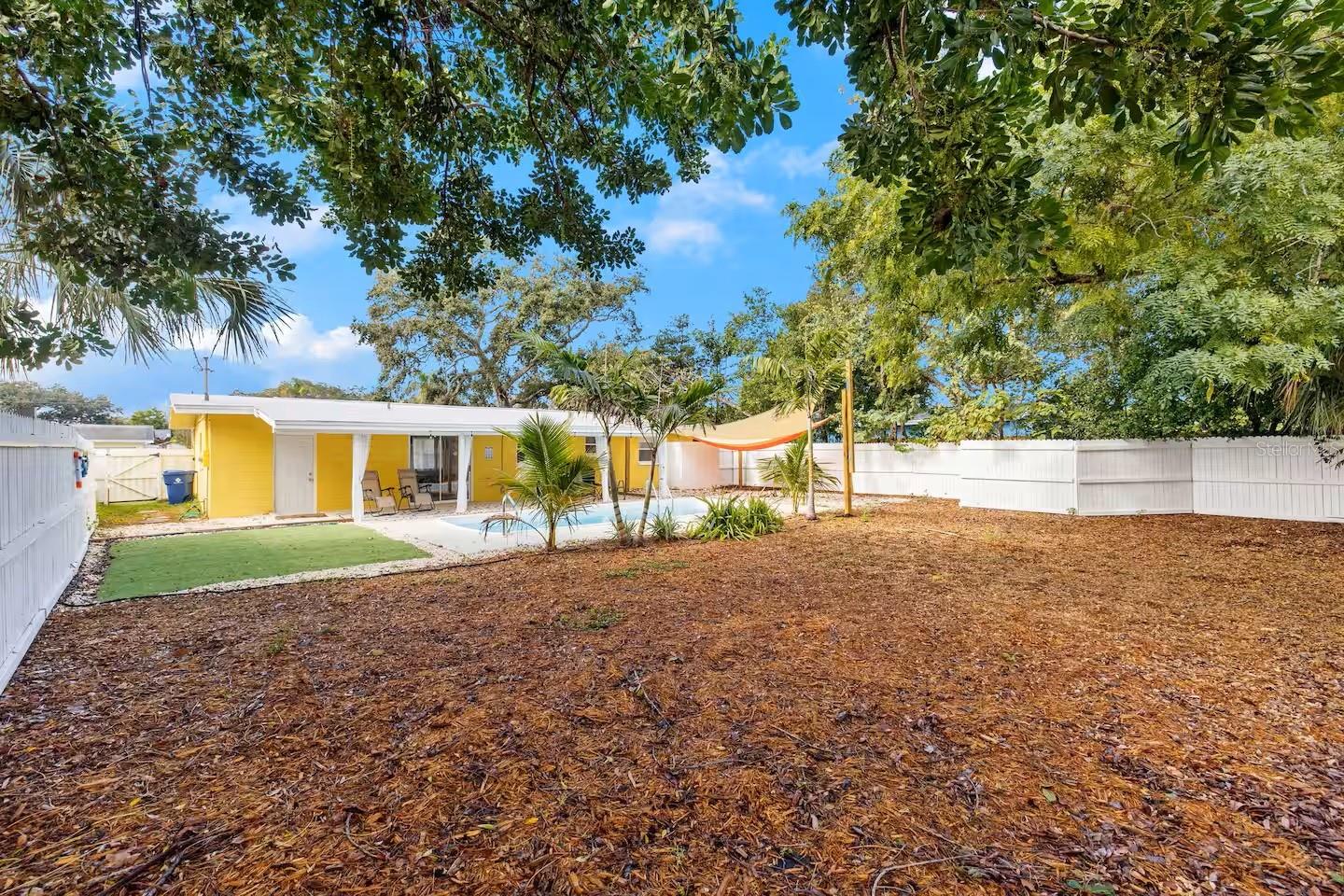 8215 QUAIL RD — photo 23