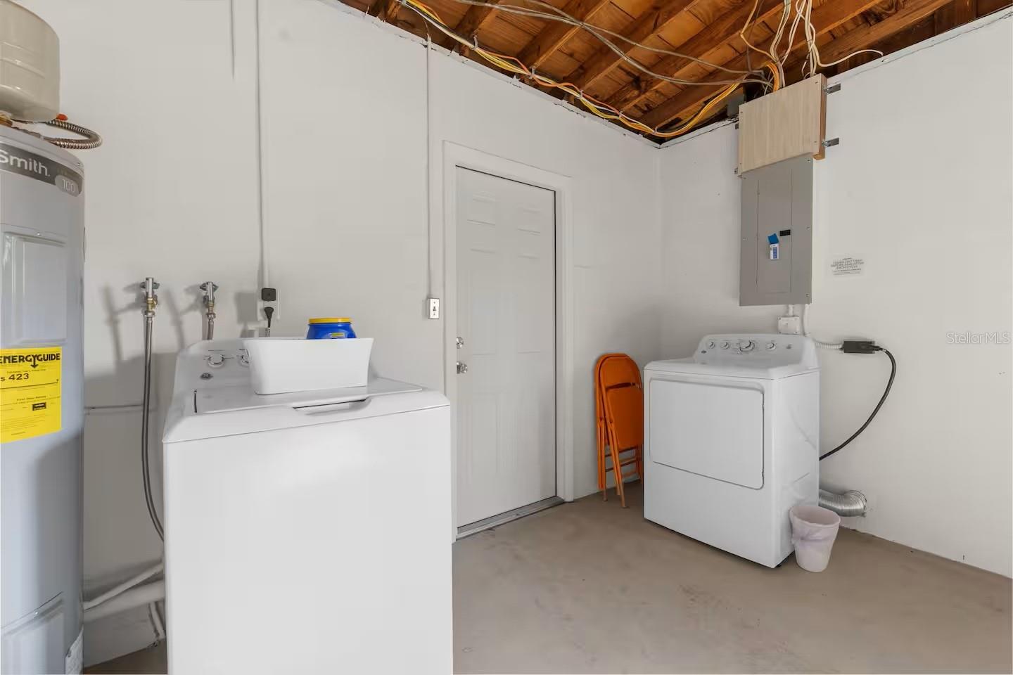 8215 QUAIL RD — photo 16