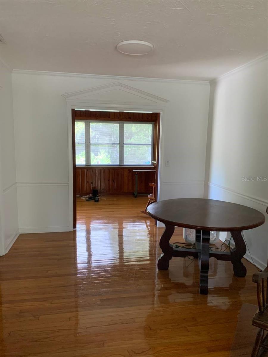 362 FOSTER LN — photo 3
