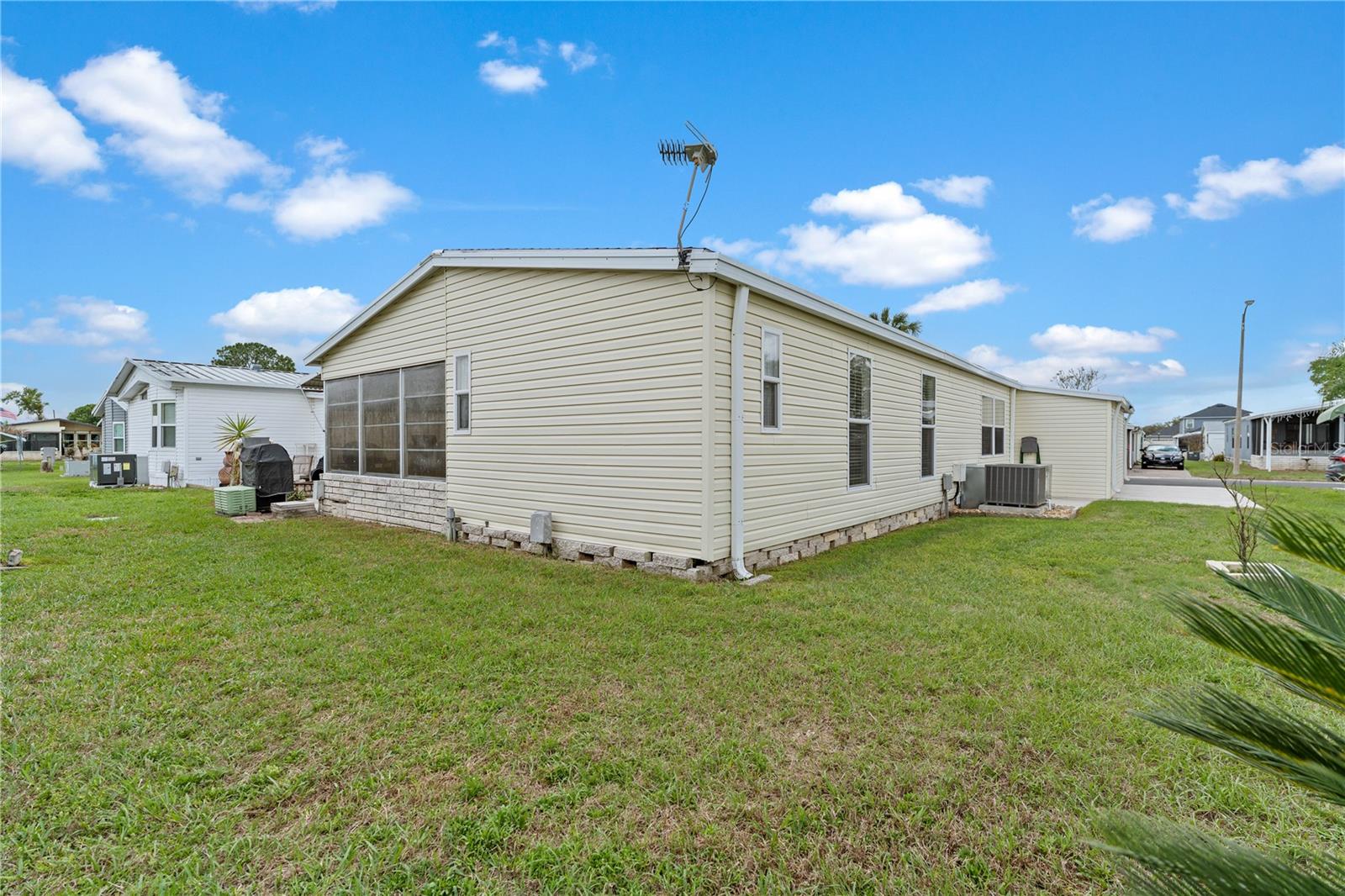 3120 POND HOLLOW ST — photo 11