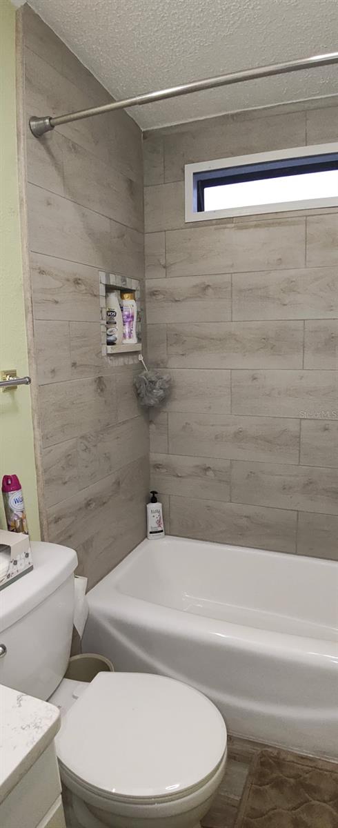 3120 POND HOLLOW ST — photo 38