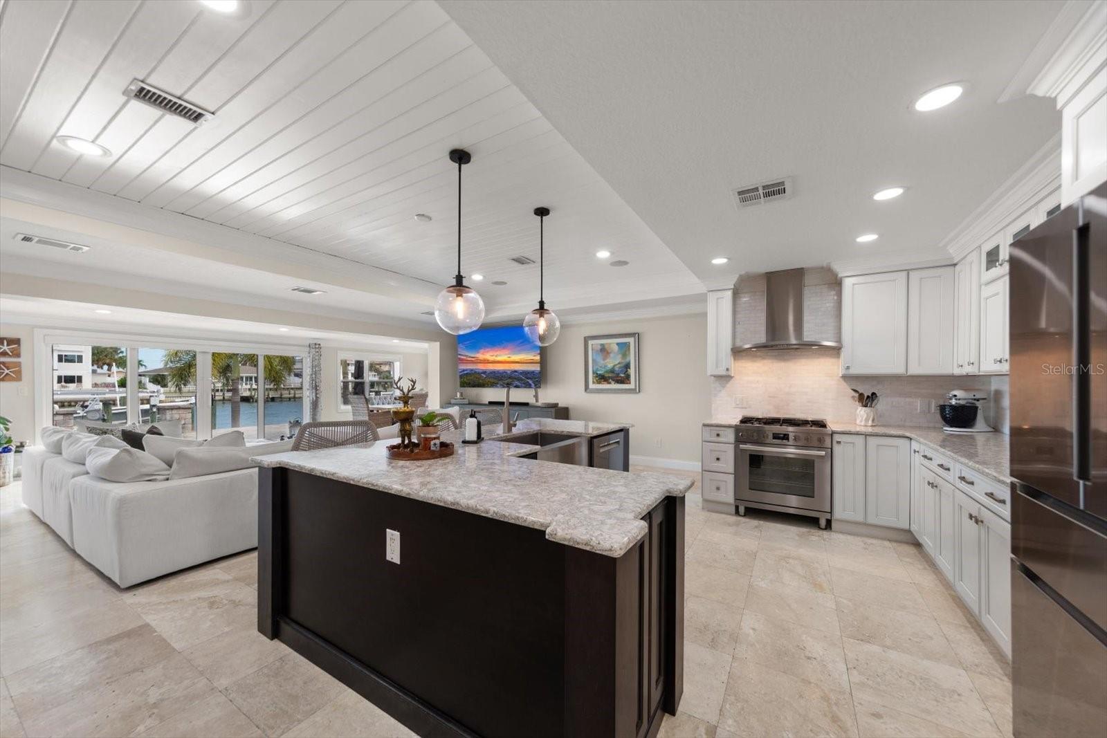 430 PALM IS SE — photo 10