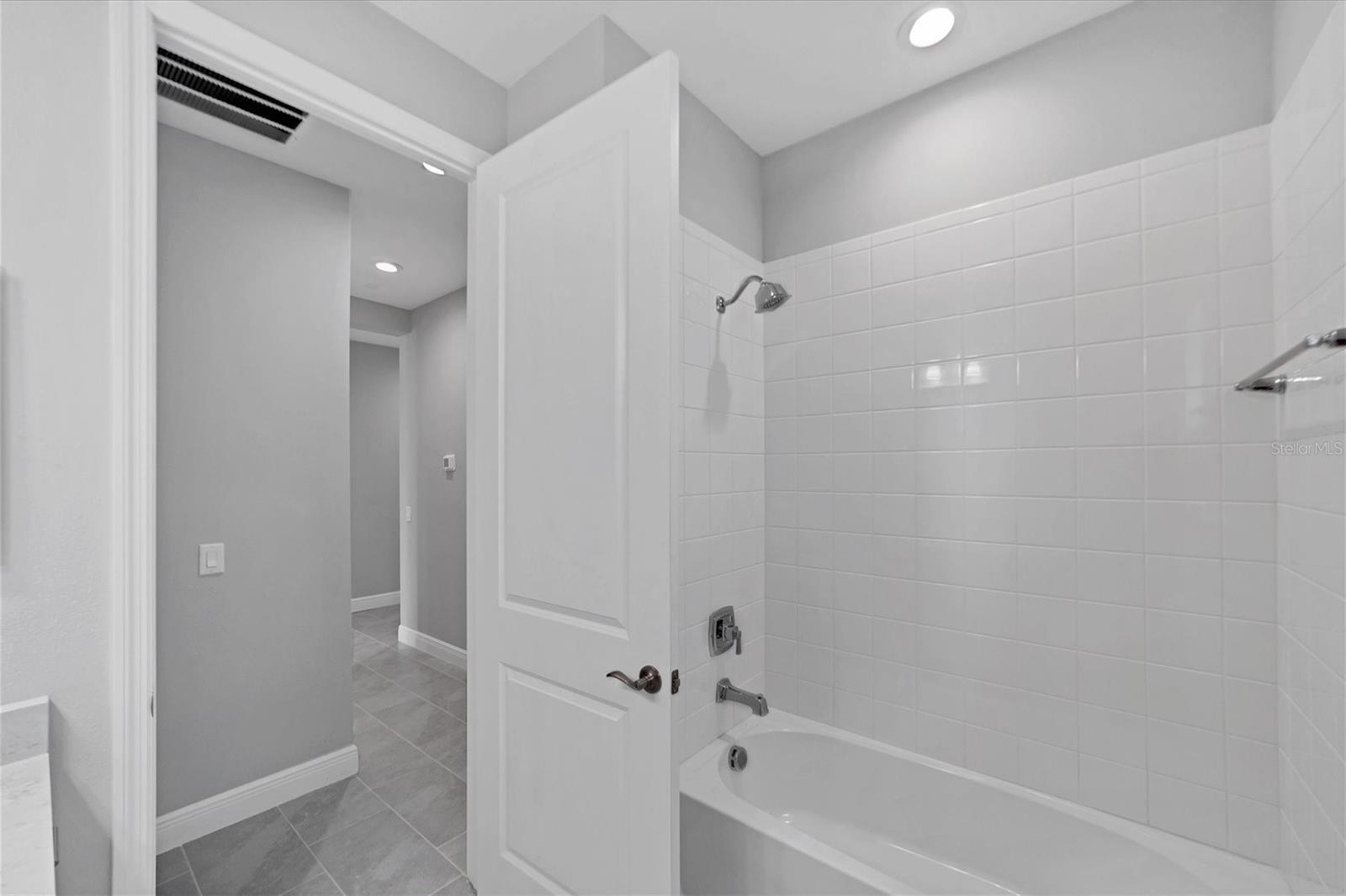 10117 SPRUCE RIVER WAY — photo 24