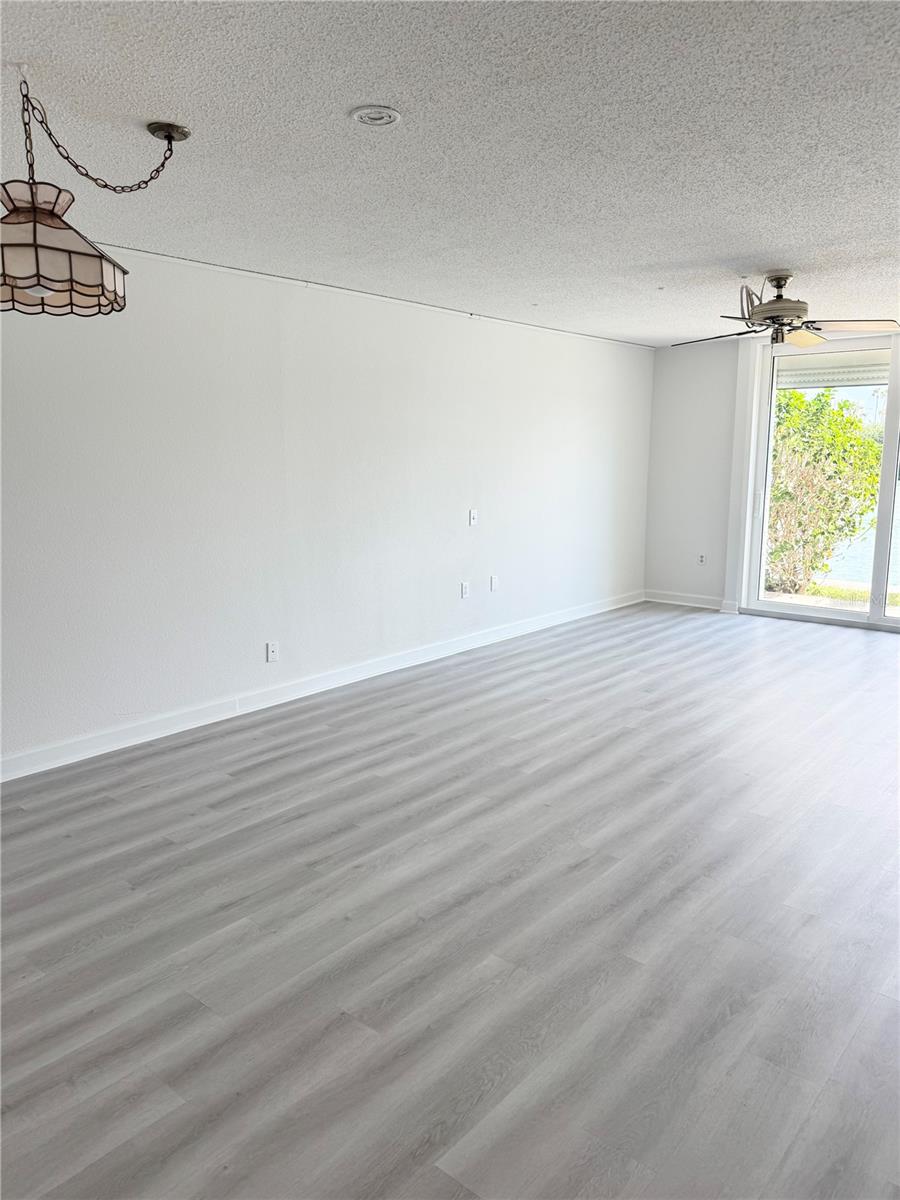 7425 BAY ISLAND DR S #103 — photo 5