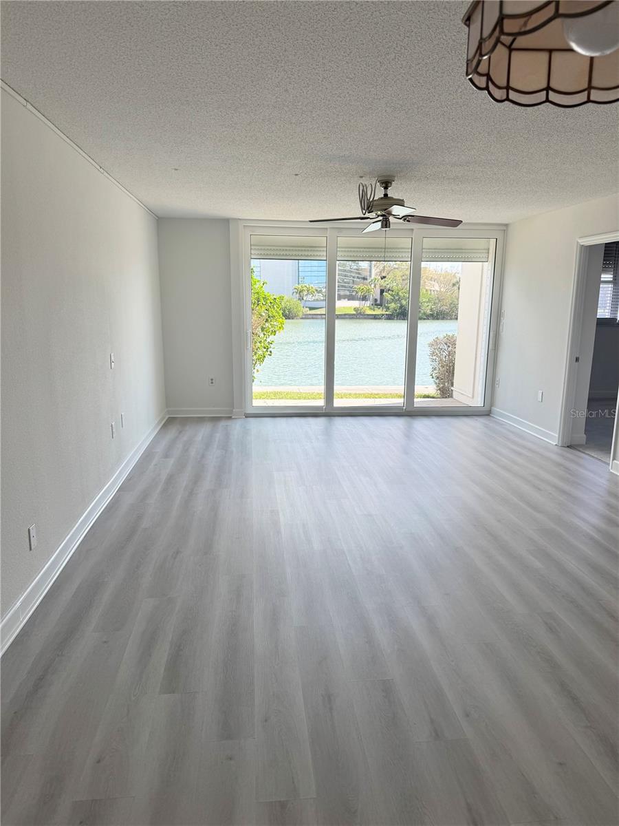 7425 BAY ISLAND DR S #103 — photo 4