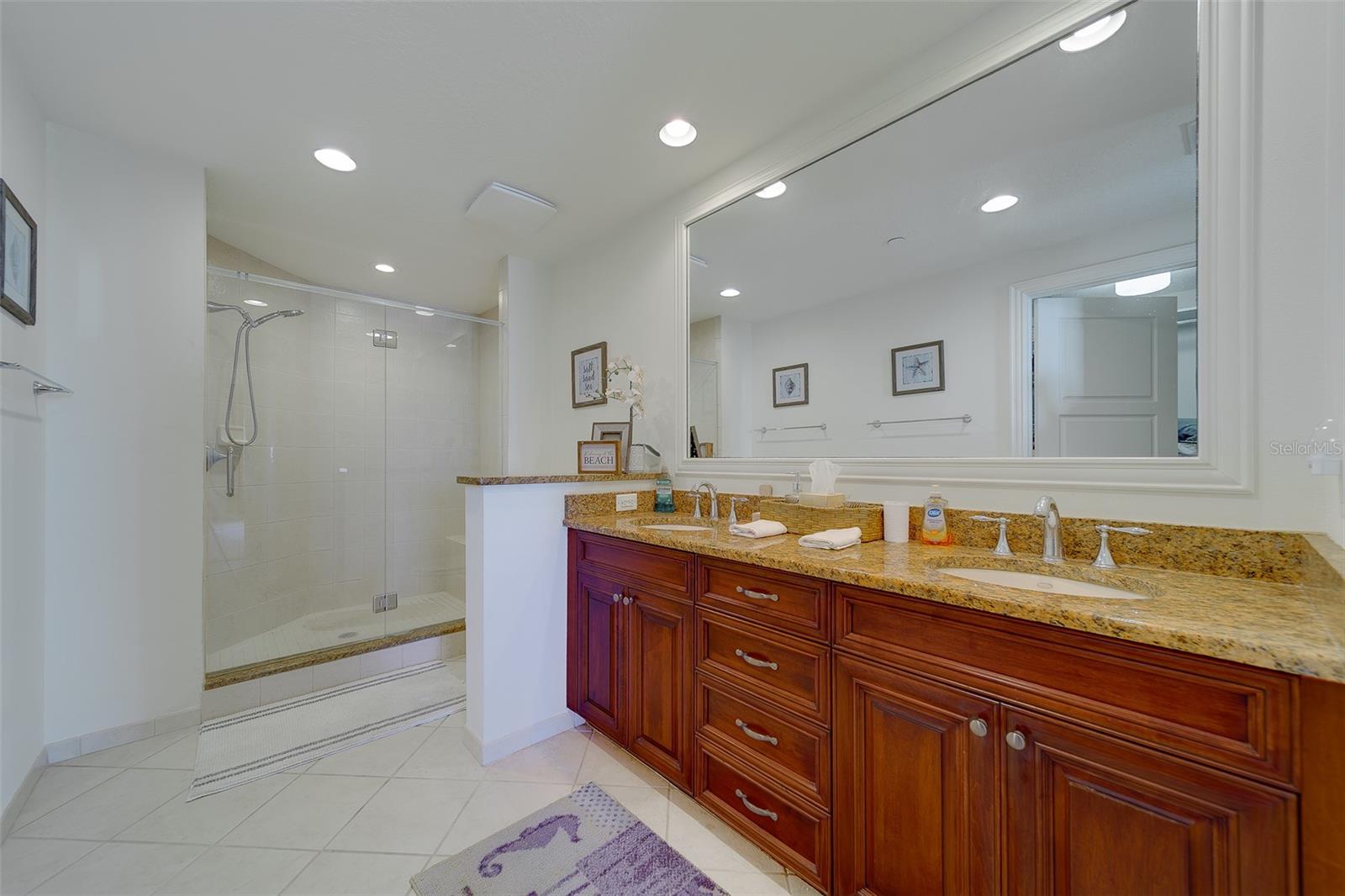 11 BAYMONT ST #1109 — photo 24