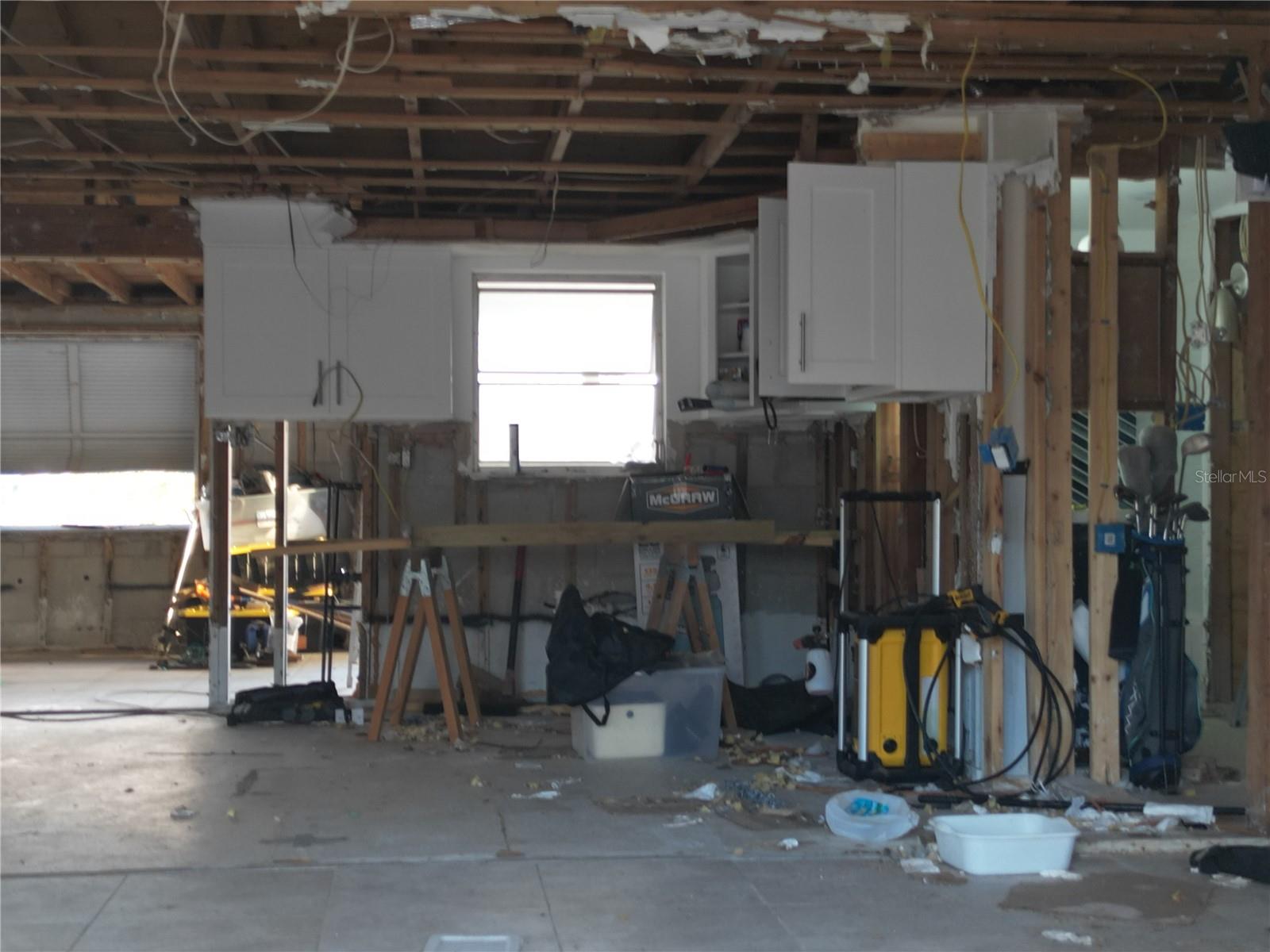 8402 DAMEN LN — photo 12