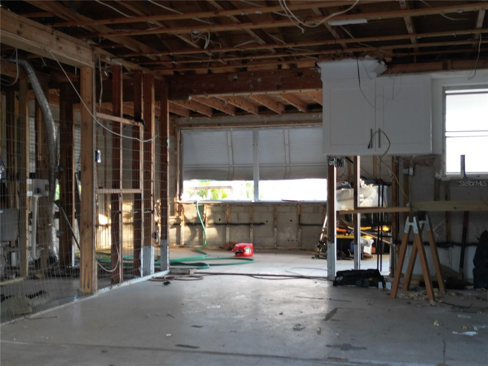 8402 DAMEN LN — photo 14