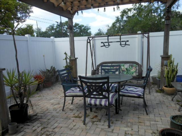 2925 W PARIS ST — photo 17