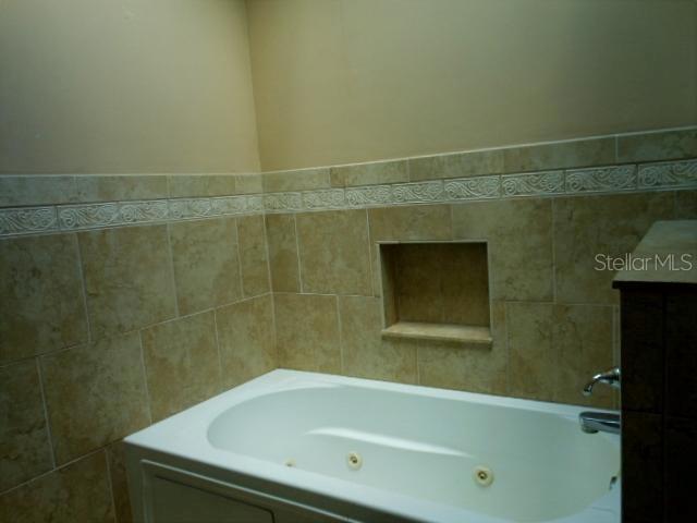 2925 W PARIS ST — photo 15
