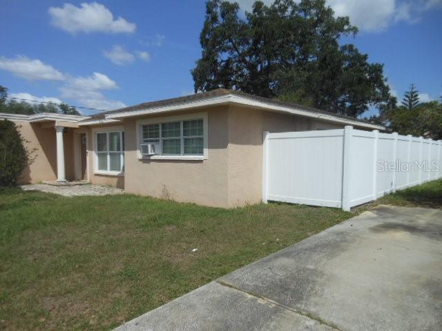 2925 W PARIS ST — photo 3