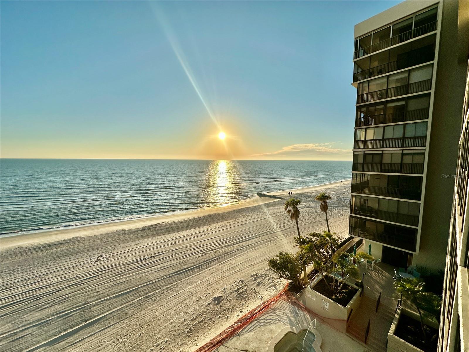 15462 GULF BLVD #501 — photo 25
