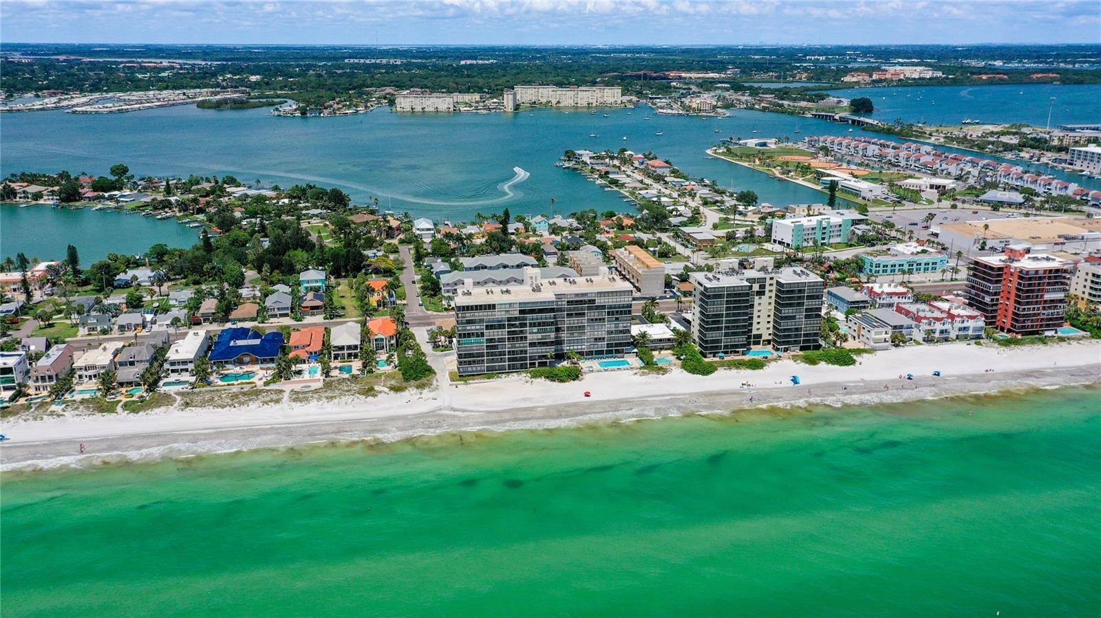 15462 GULF BLVD #501 — photo 42
