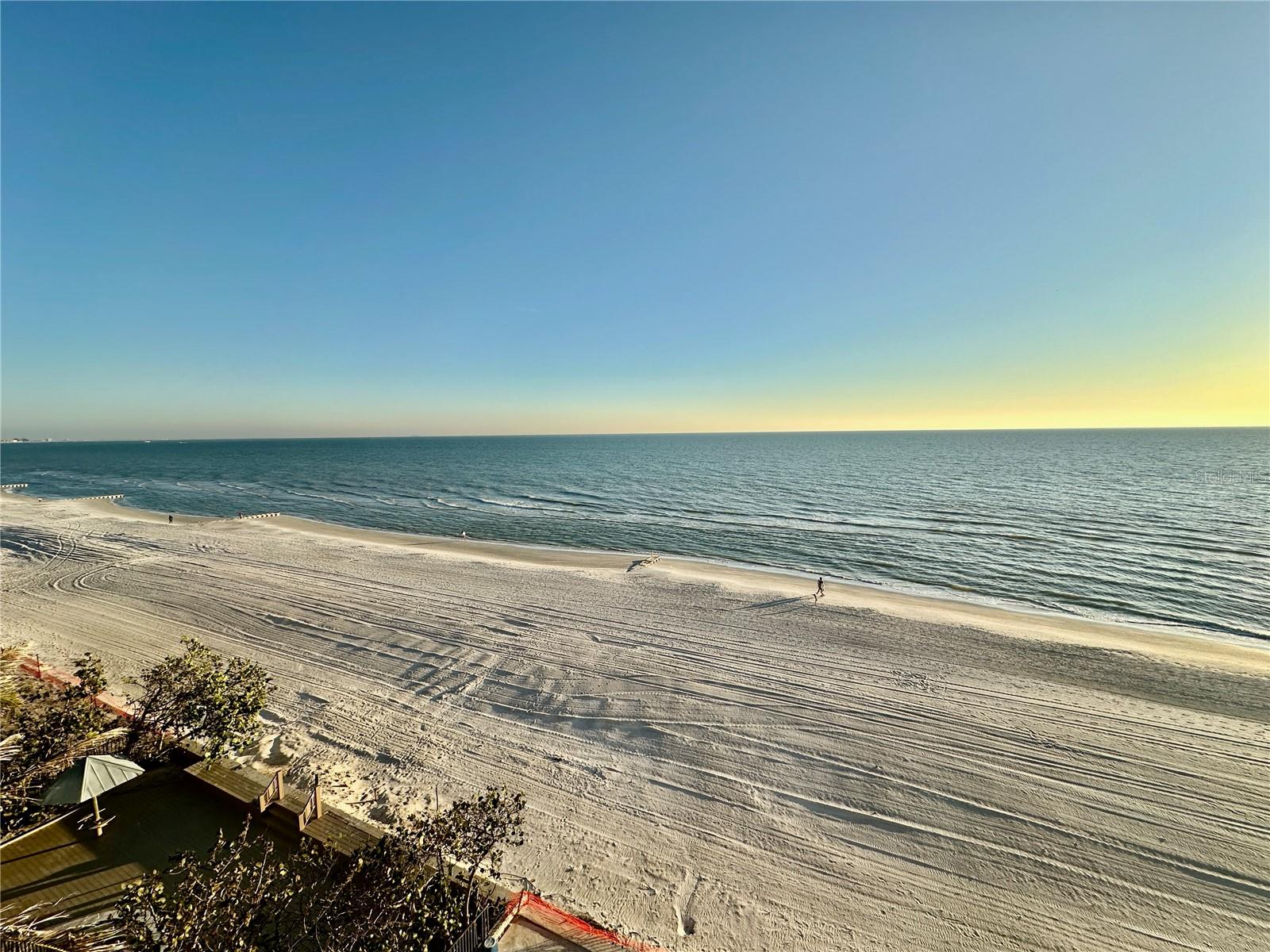 15462 GULF BLVD #501 — photo 21
